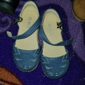 Children's place cat shoes